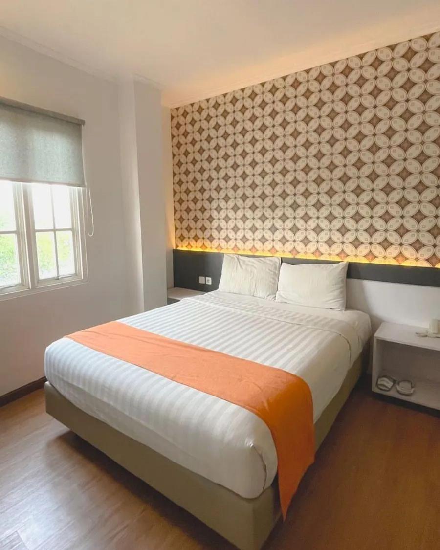 Front One Boutique Tugu Muda Semarang Hotel Екстериор снимка